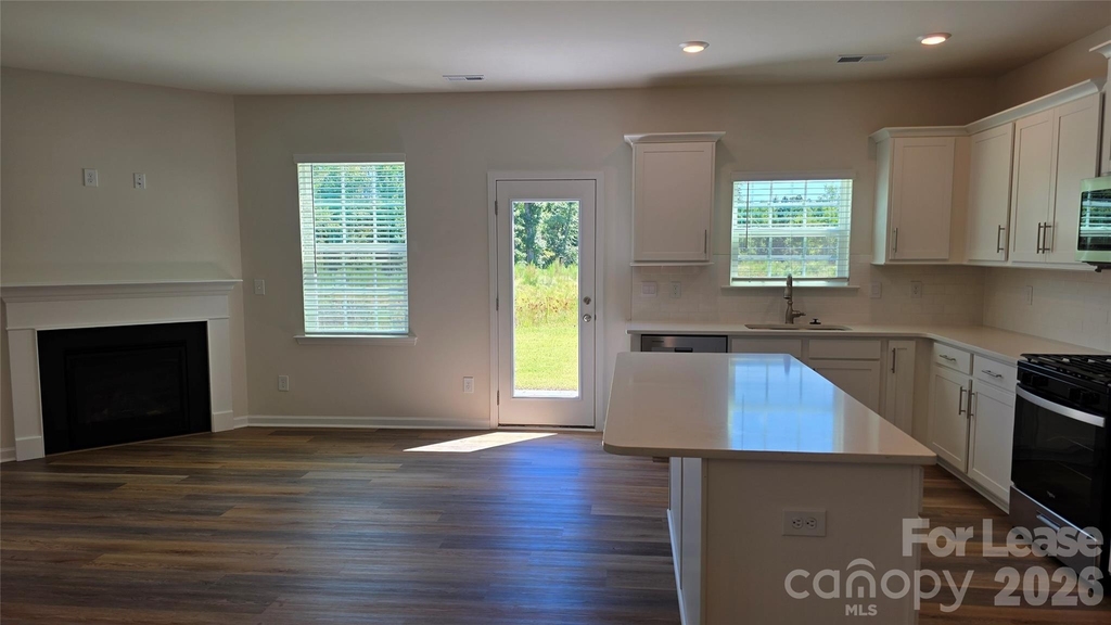 1348 Secrest Commons Drive - Photo 5