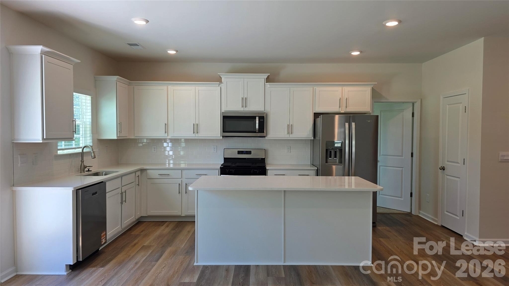 1348 Secrest Commons Drive - Photo 7