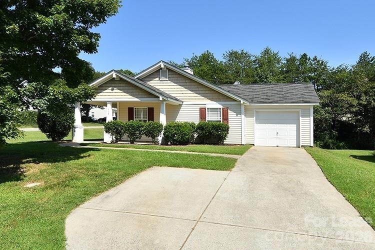 118 Peterborough Drive - Photo 1