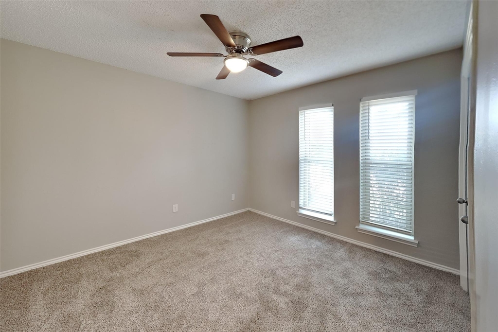 3016 Dartmouth Drive - Photo 15