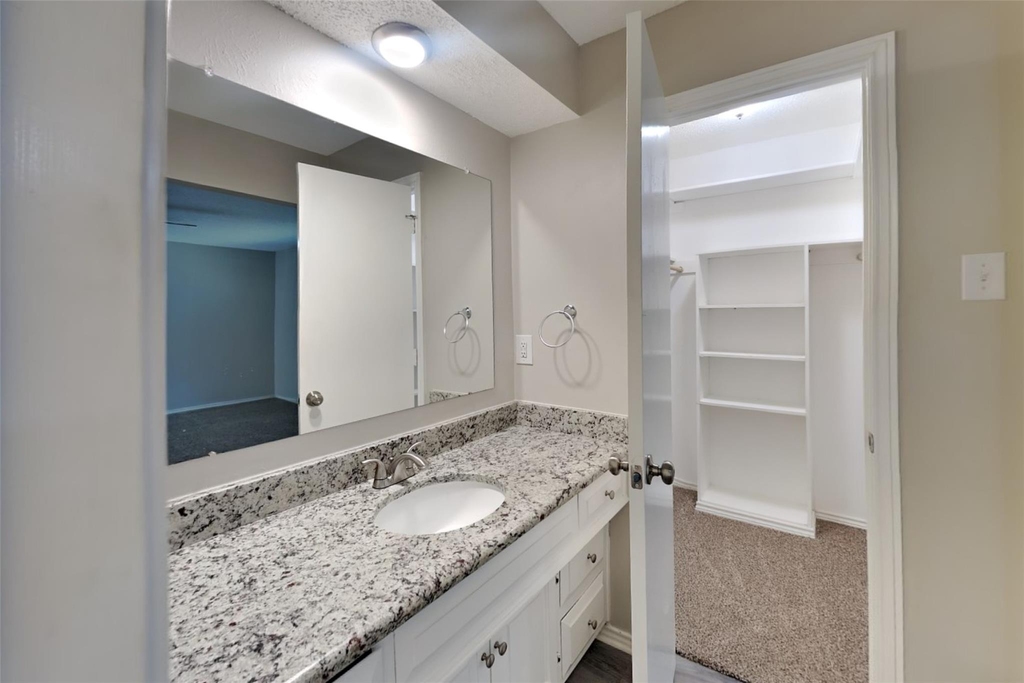 3016 Dartmouth Drive - Photo 10