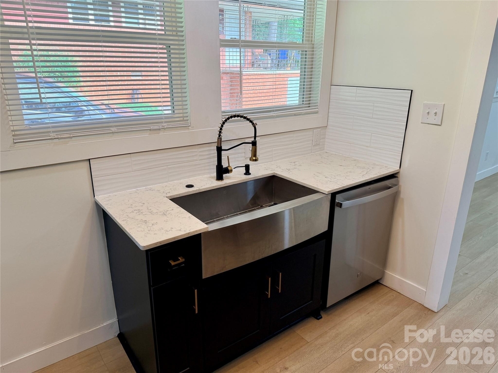 1448 Academy Street - Photo 10