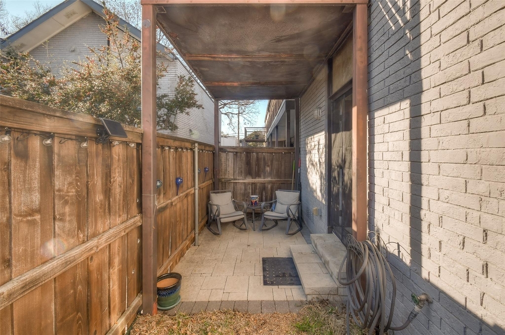 2722 Knight Street - Photo 14