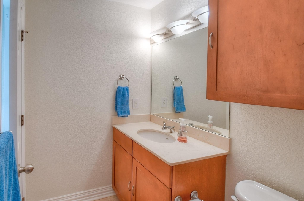 2722 Knight Street - Photo 9