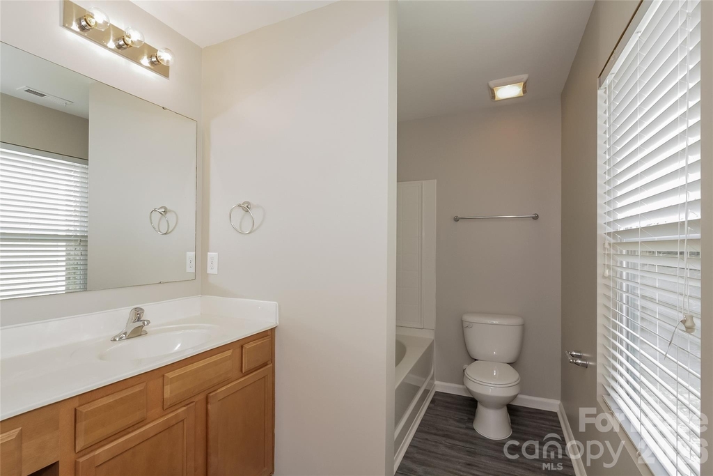 7215 Waldon Park Lane - Photo 11