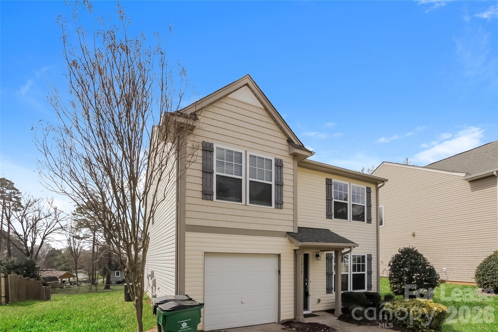 7215 Waldon Park Lane - Photo 1
