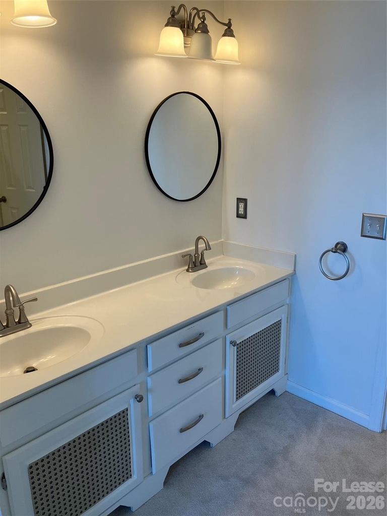 820 Southwest Drive - Photo 16