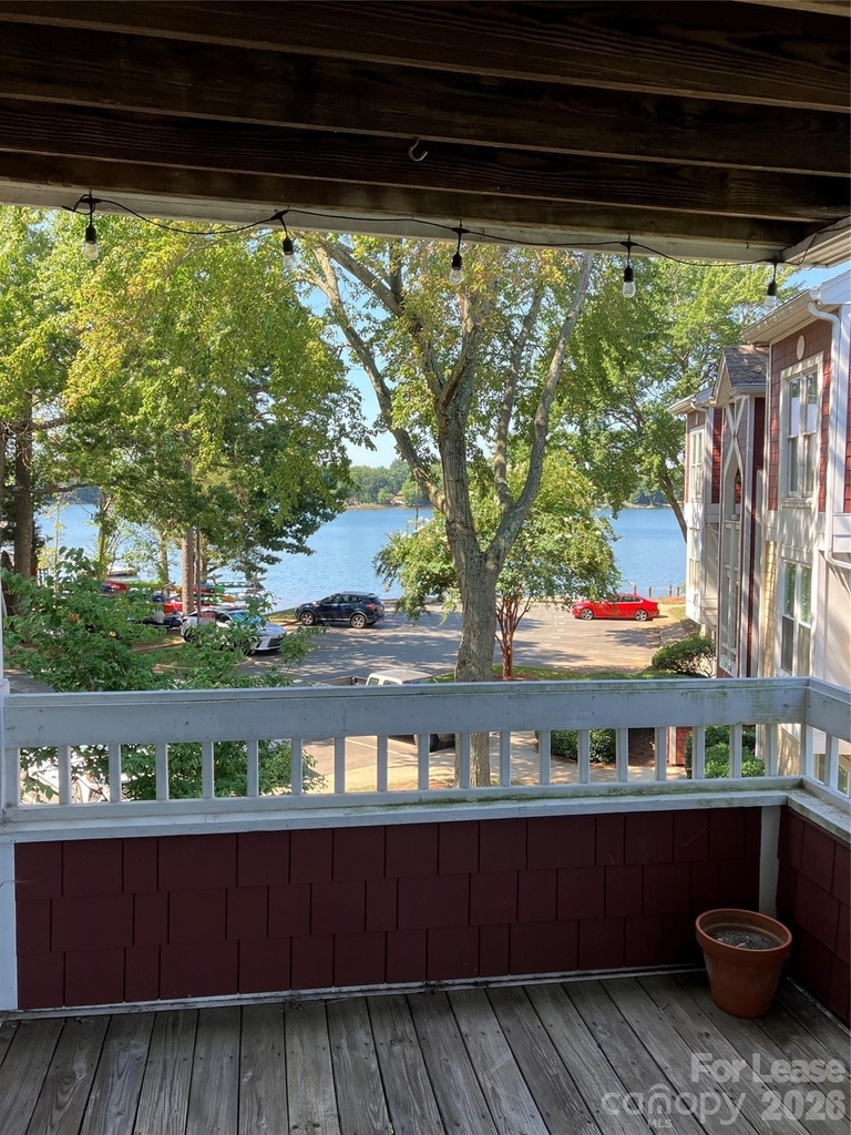 820 Southwest Drive - Photo 2