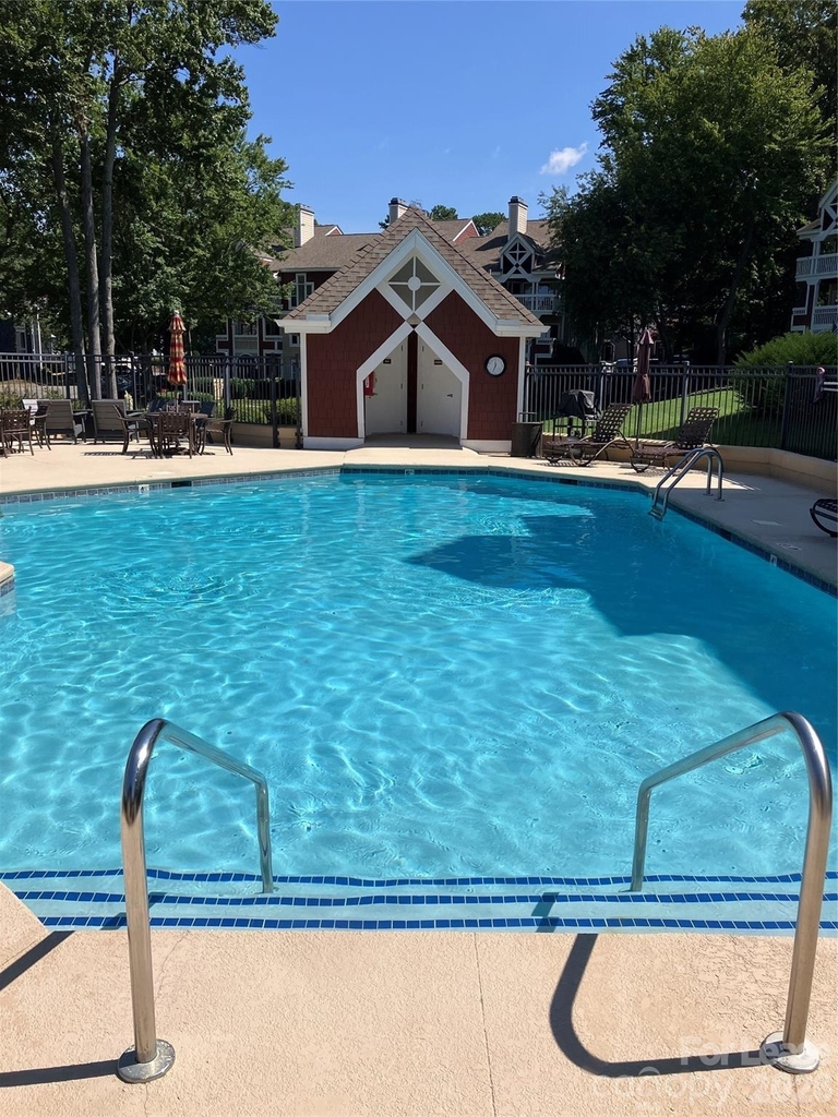 820 Southwest Drive - Photo 22