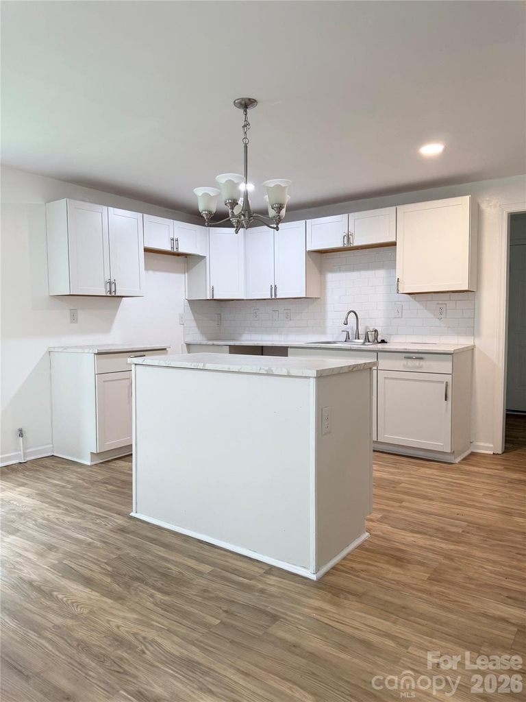 332 Mountain View Street - Photo 2