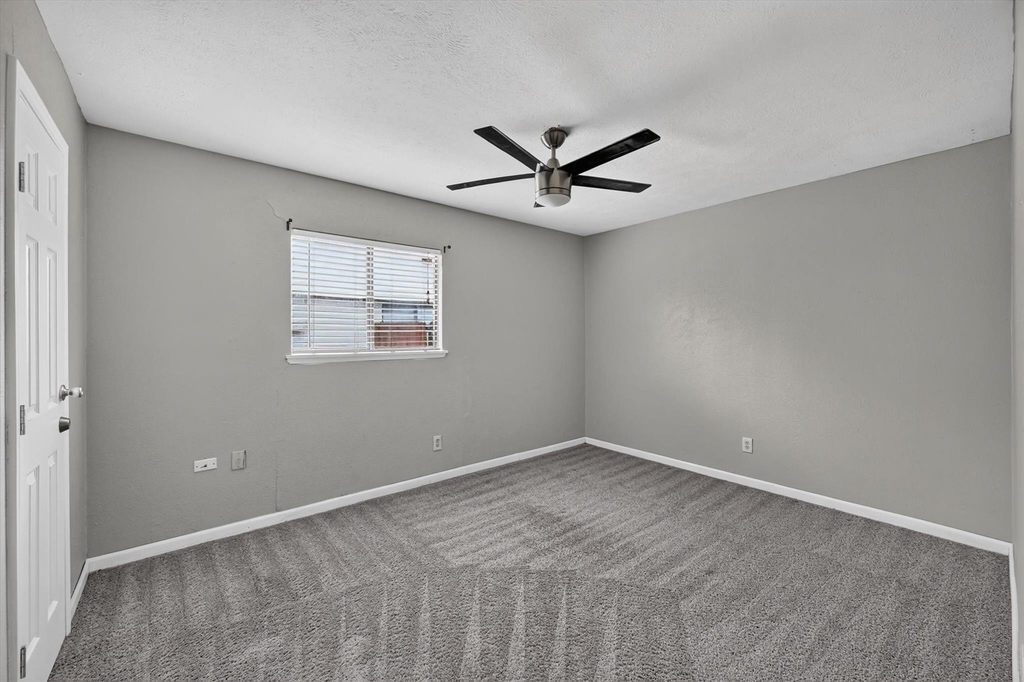 704 Levelland Drive - Photo 9
