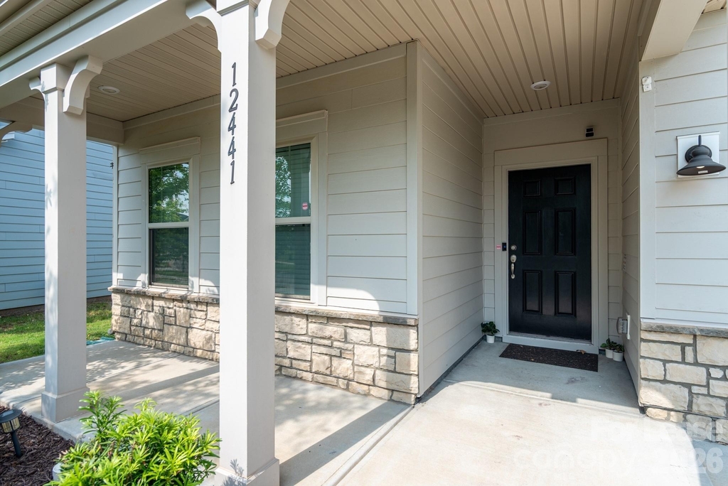 12441 Stoneybrook Station Parkway - Photo 2