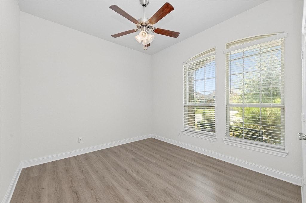 10917 Blaze Street - Photo 16