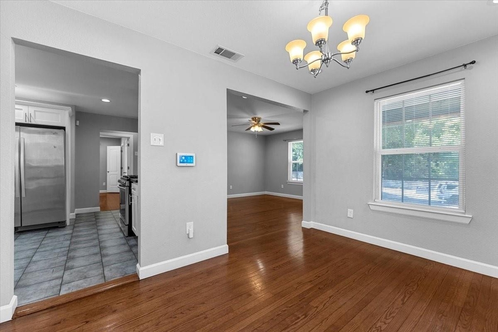 902 S Ewing Avenue - Photo 12