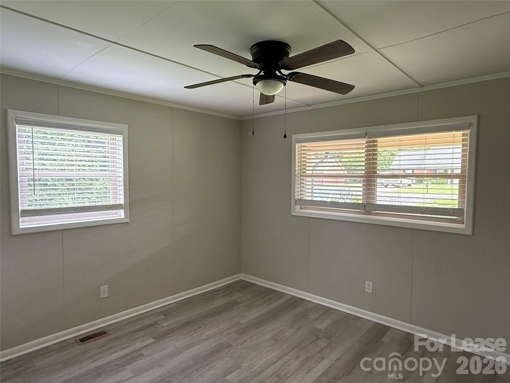 1773 River Road - Photo 5