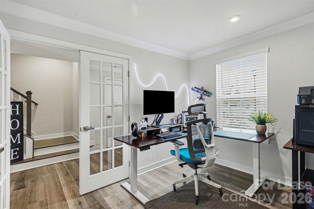 1546 Aspire Street - Photo 2