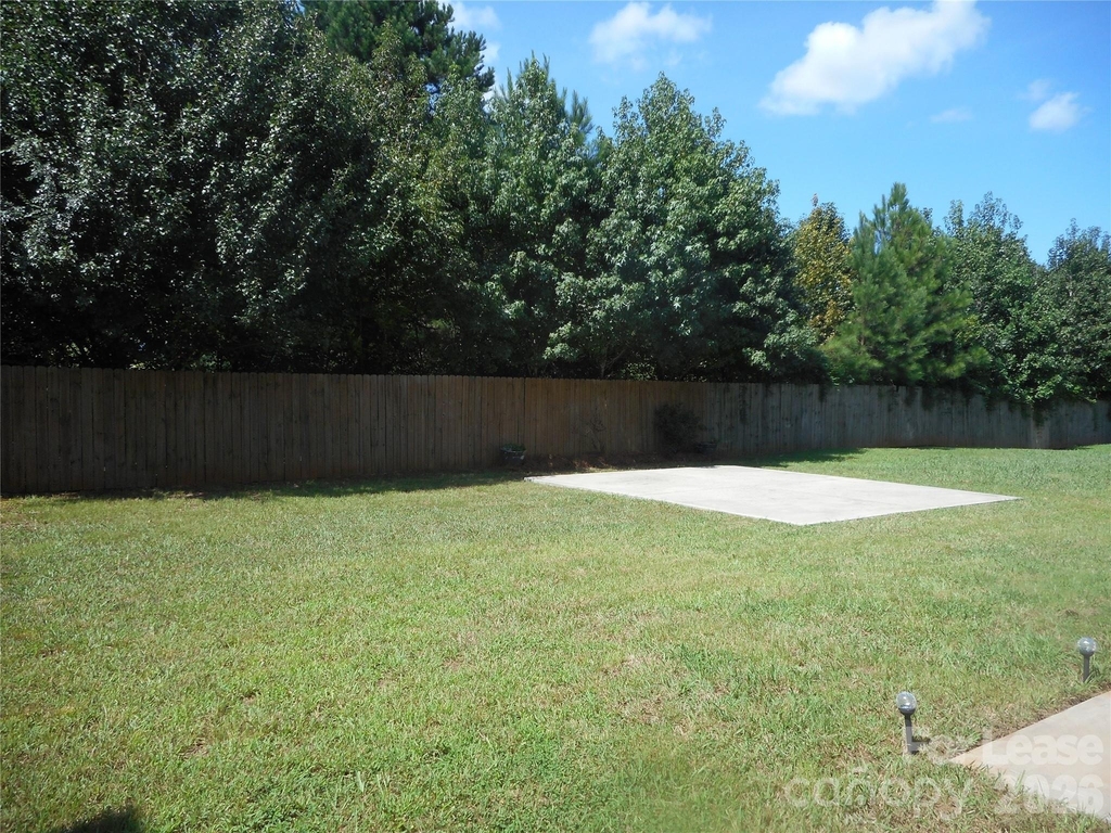 7156 Pitzer Drive - Photo 9