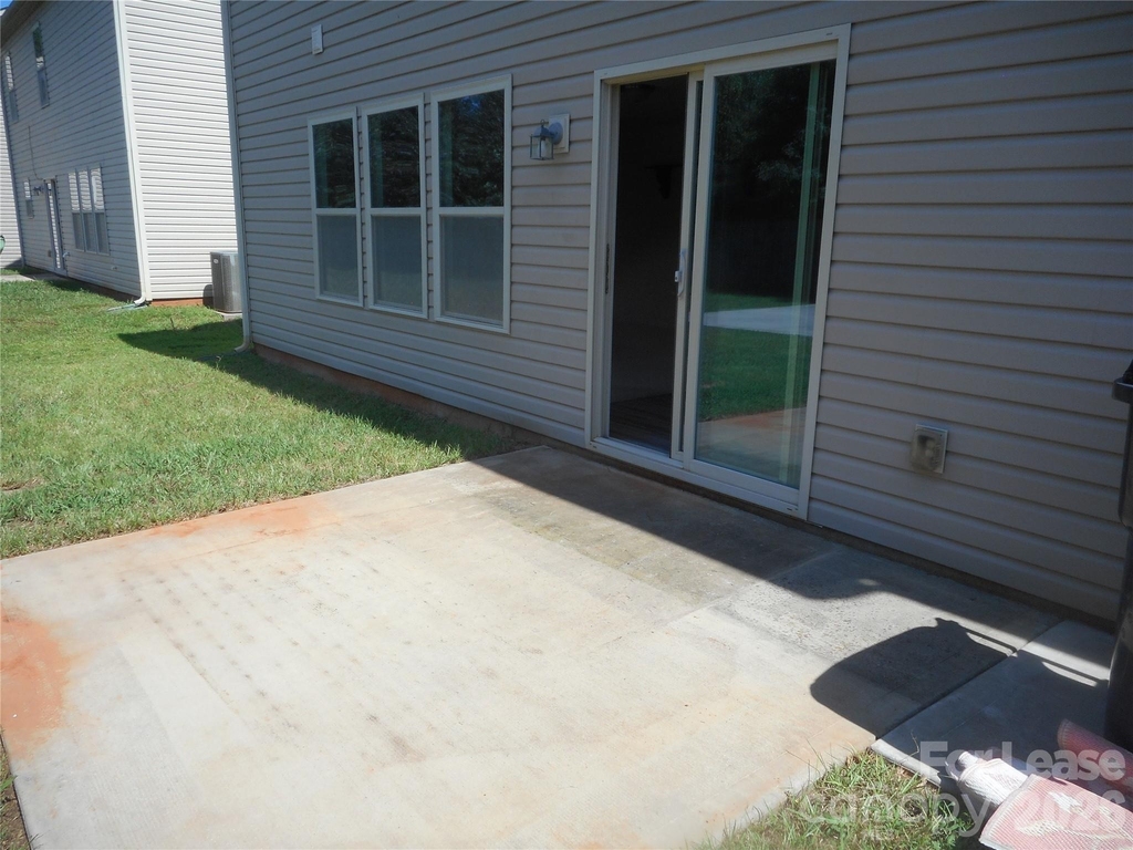 7156 Pitzer Drive - Photo 11