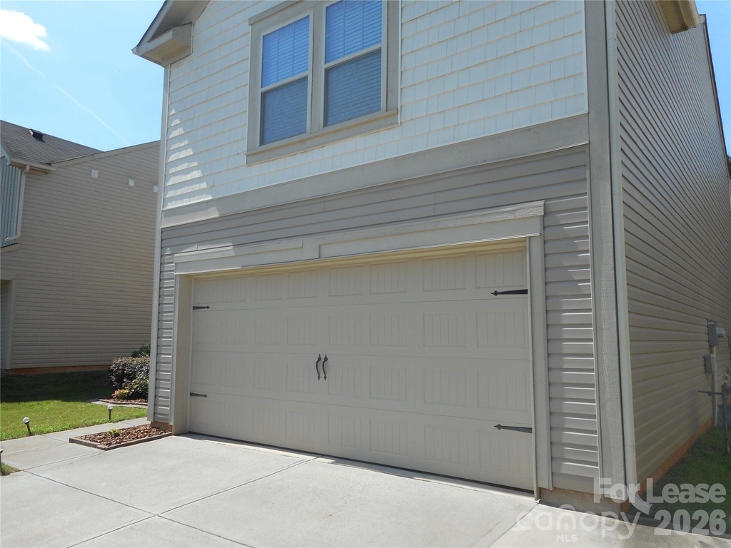 7156 Pitzer Drive - Photo 2