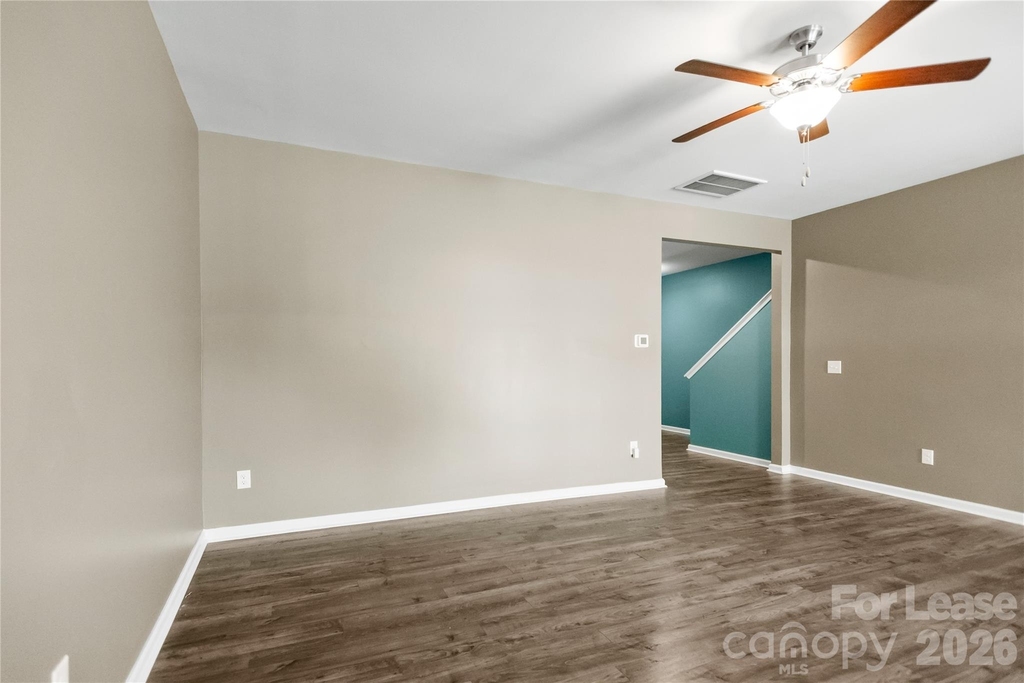 8176 Sheffield Drive - Photo 9