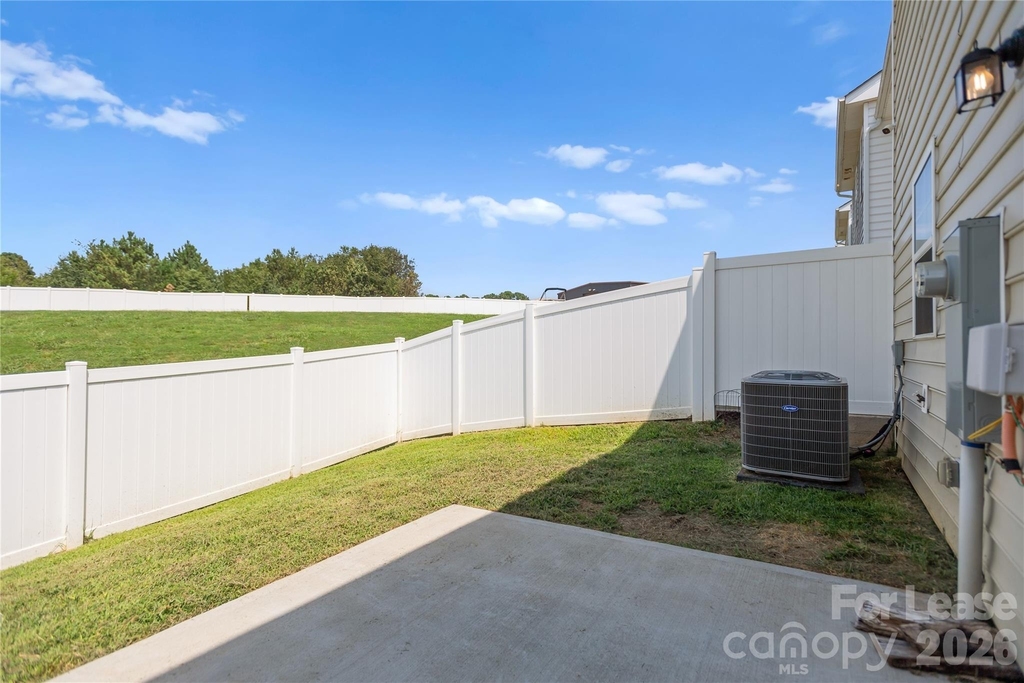 8176 Sheffield Drive - Photo 17