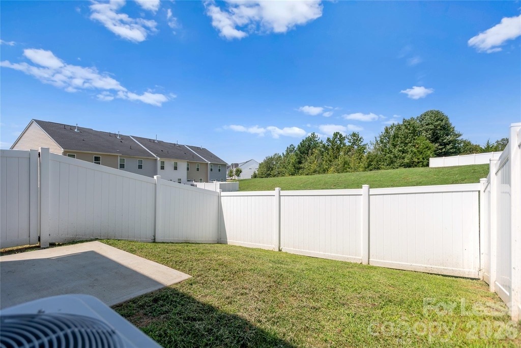 8176 Sheffield Drive - Photo 18