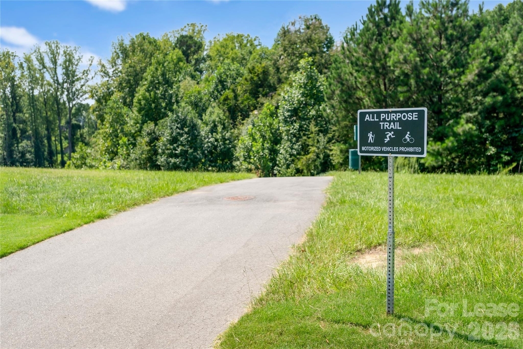 8176 Sheffield Drive - Photo 44