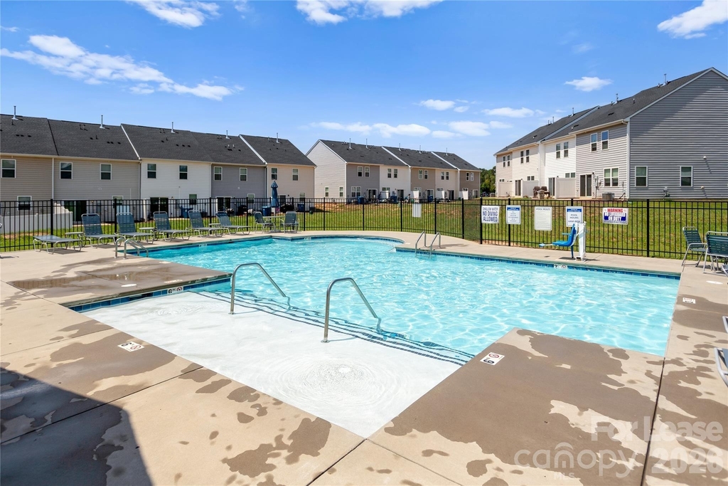 8176 Sheffield Drive - Photo 41