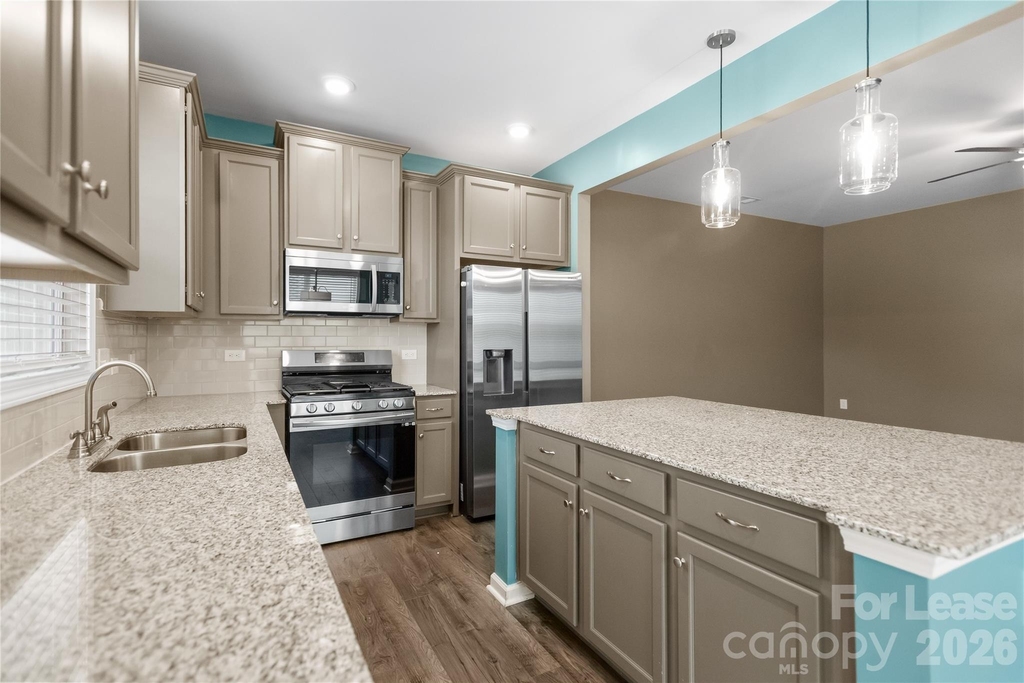 8176 Sheffield Drive - Photo 12