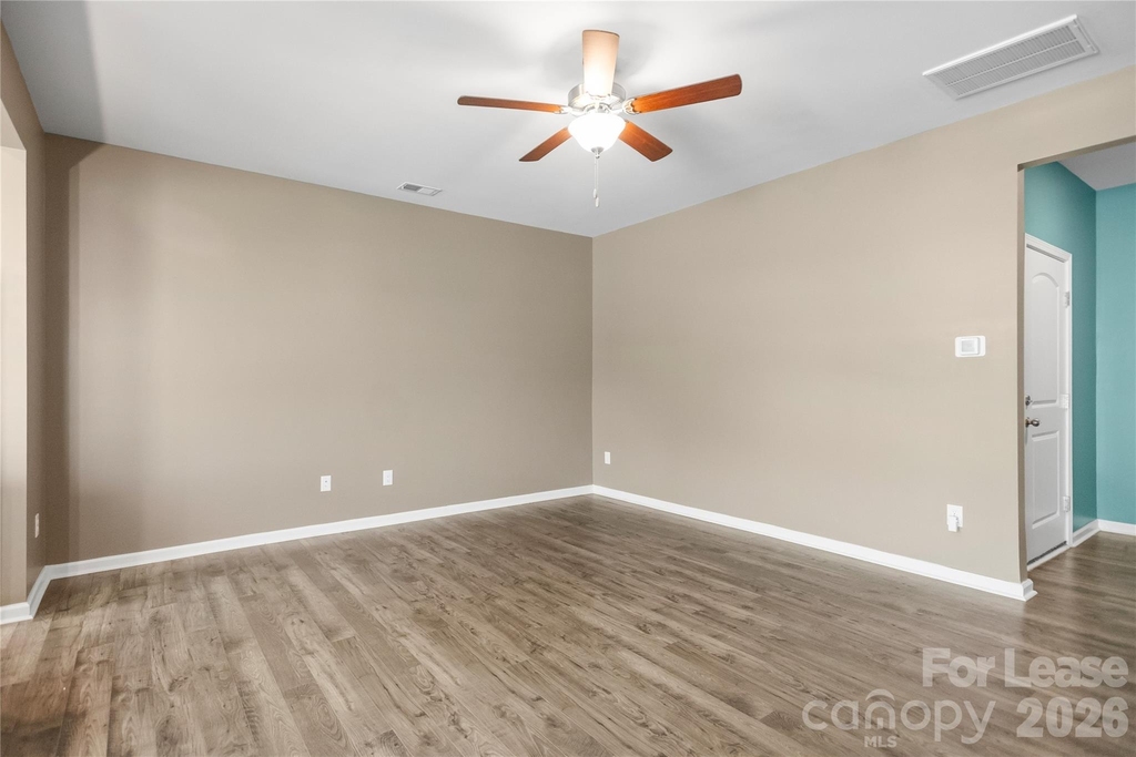 8176 Sheffield Drive - Photo 10