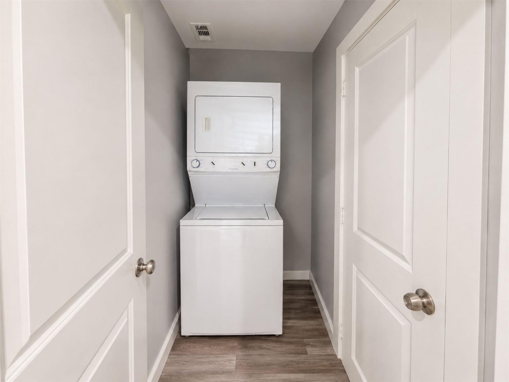 1306 Locust Street - Photo 8