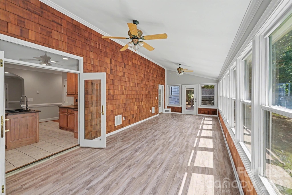 2545 Rea Road - Photo 15