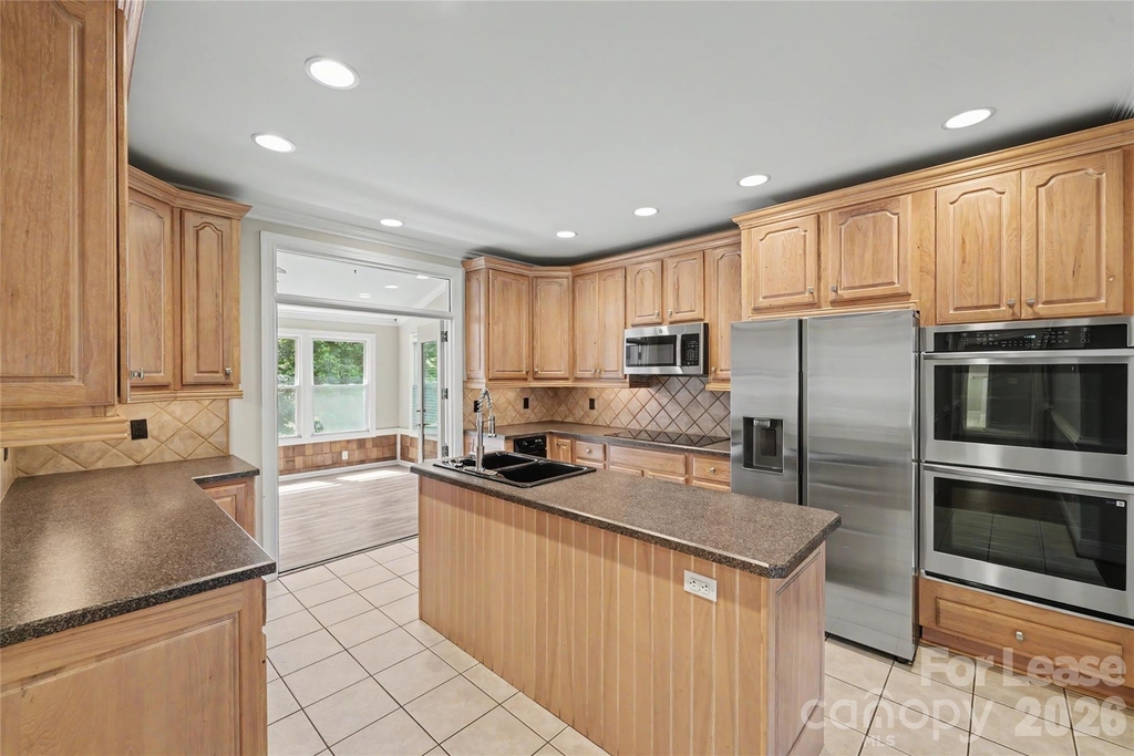 2545 Rea Road - Photo 2