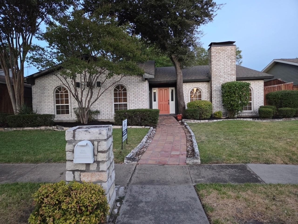1909 Rambling Ridge Lane - Photo 0