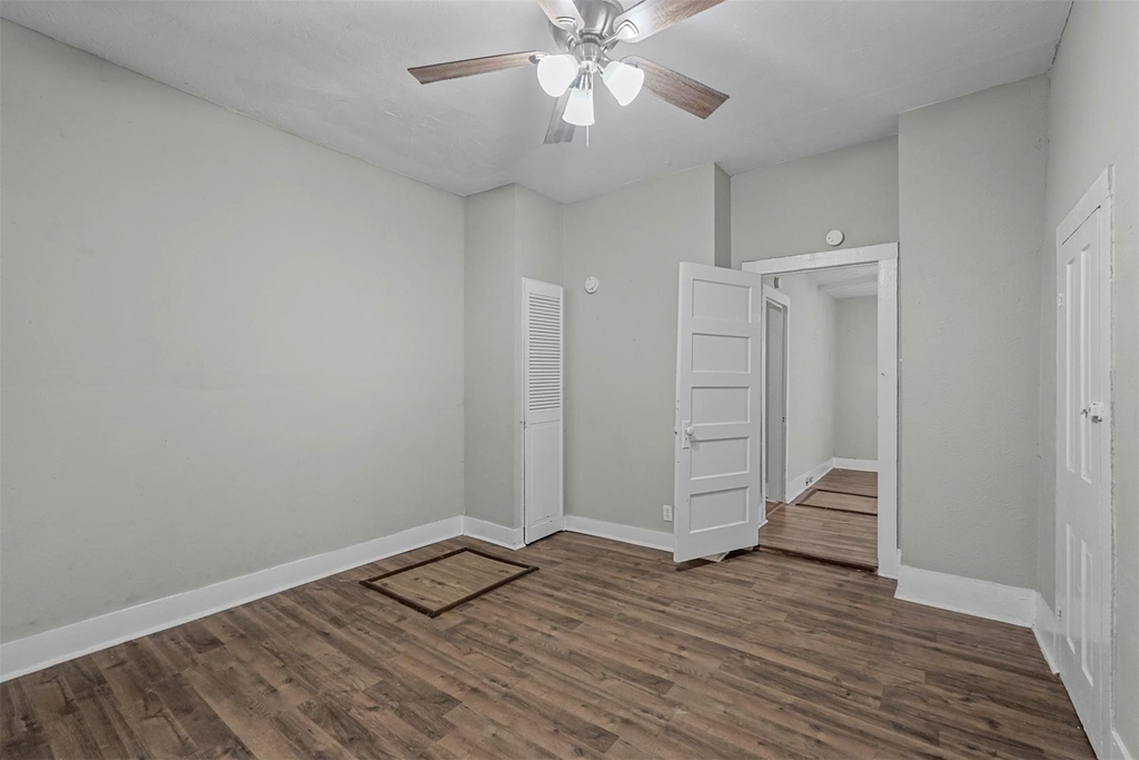 906 E Houston Street - Photo 16