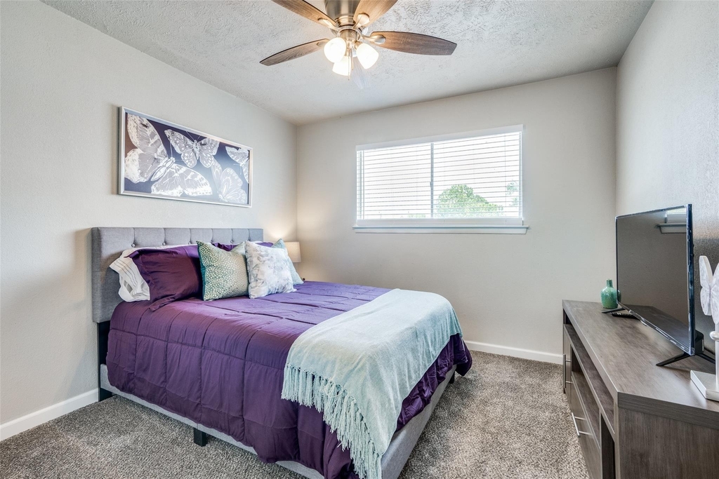 7 W Mountain Lane - Photo 11