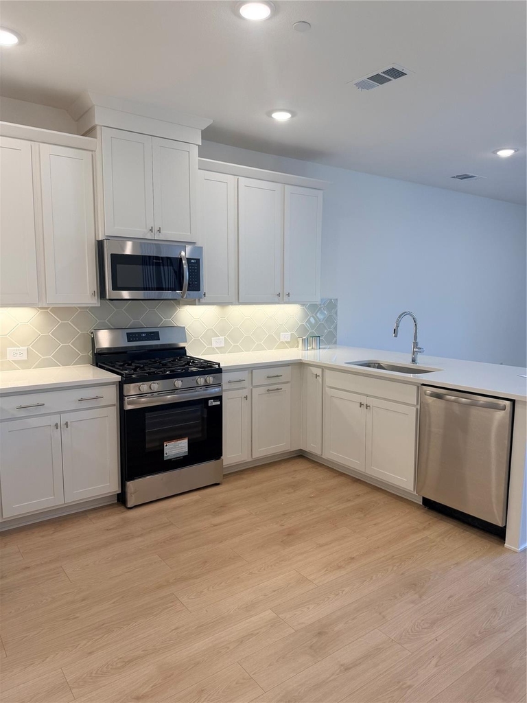7328 Grant Avenue - Photo 4