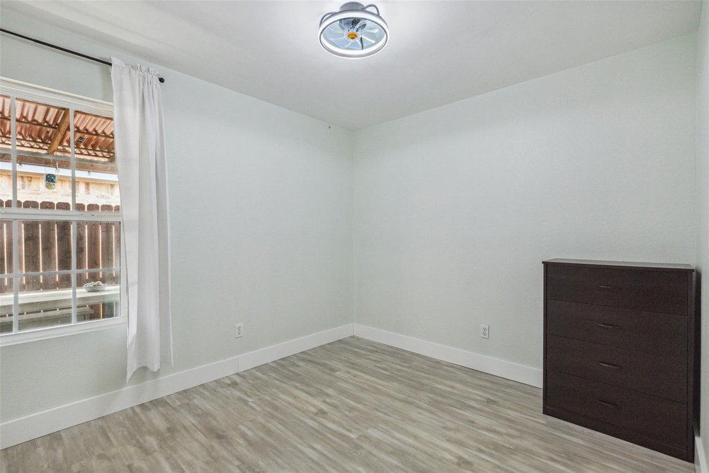 10207 Shelburne Drive - Photo 21
