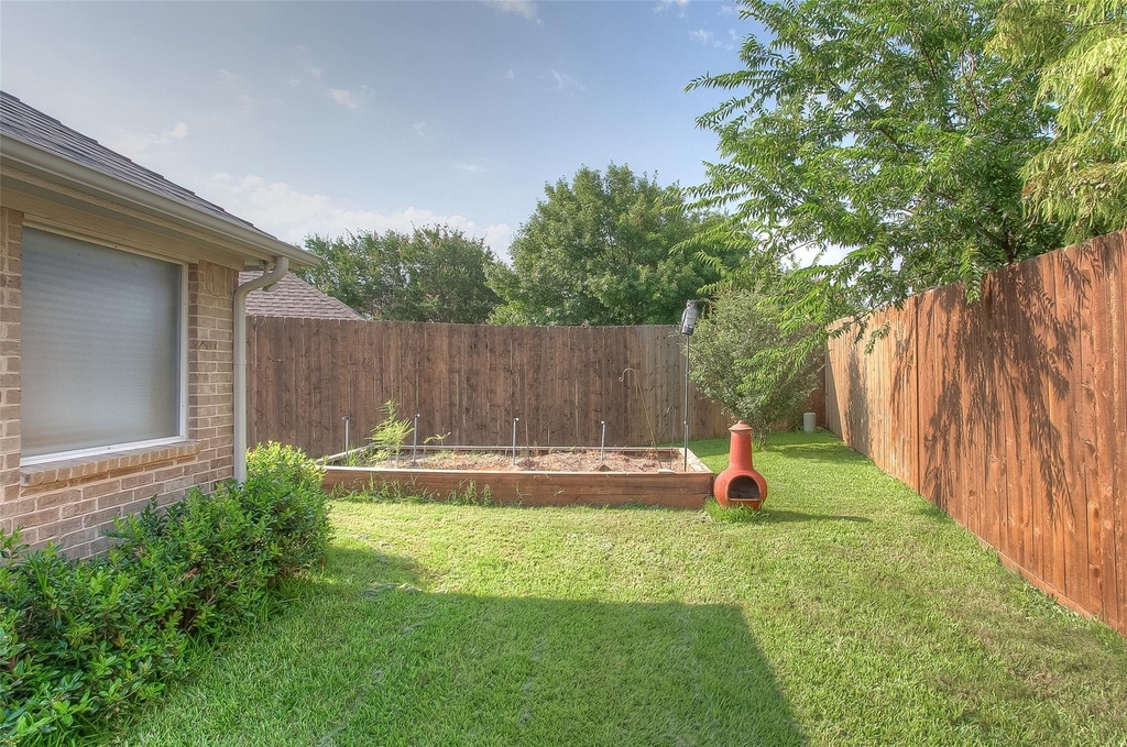 6316 Garwin Drive - Photo 15