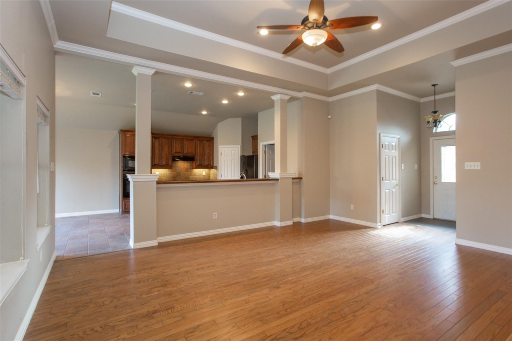 6316 Garwin Drive - Photo 4
