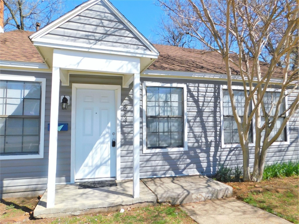 814 Anderson Street - Photo 2