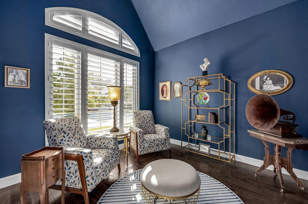 3025 Warrington - Photo 9