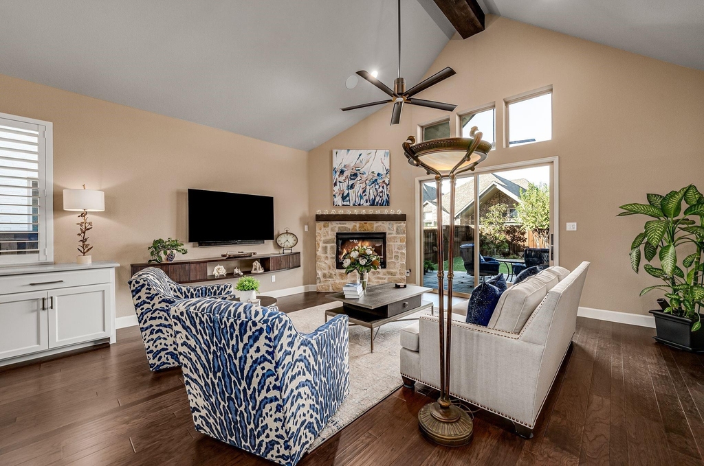3025 Warrington - Photo 18