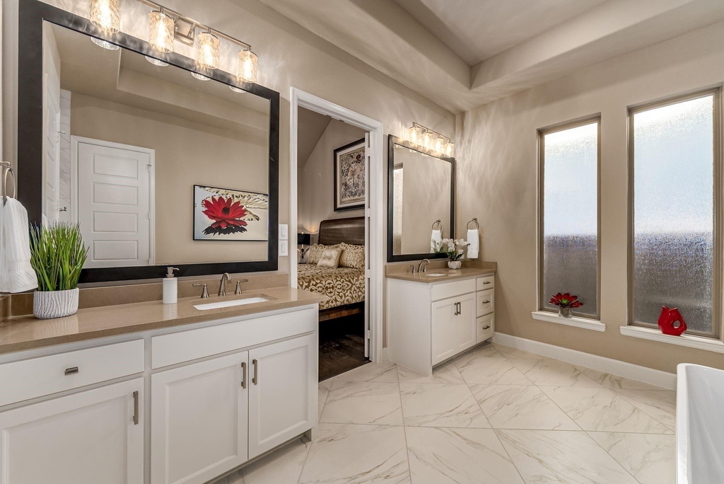 3025 Warrington - Photo 32