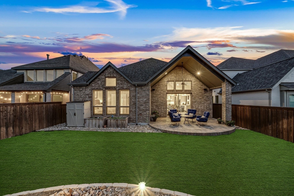 3025 Warrington - Photo 1