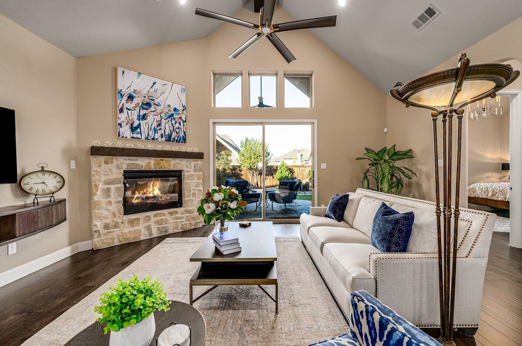 3025 Warrington - Photo 19