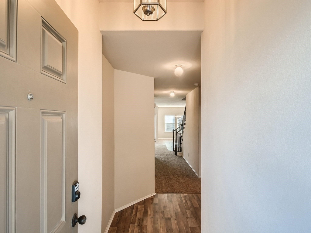 3500 Woodshire Avenue - Photo 3
