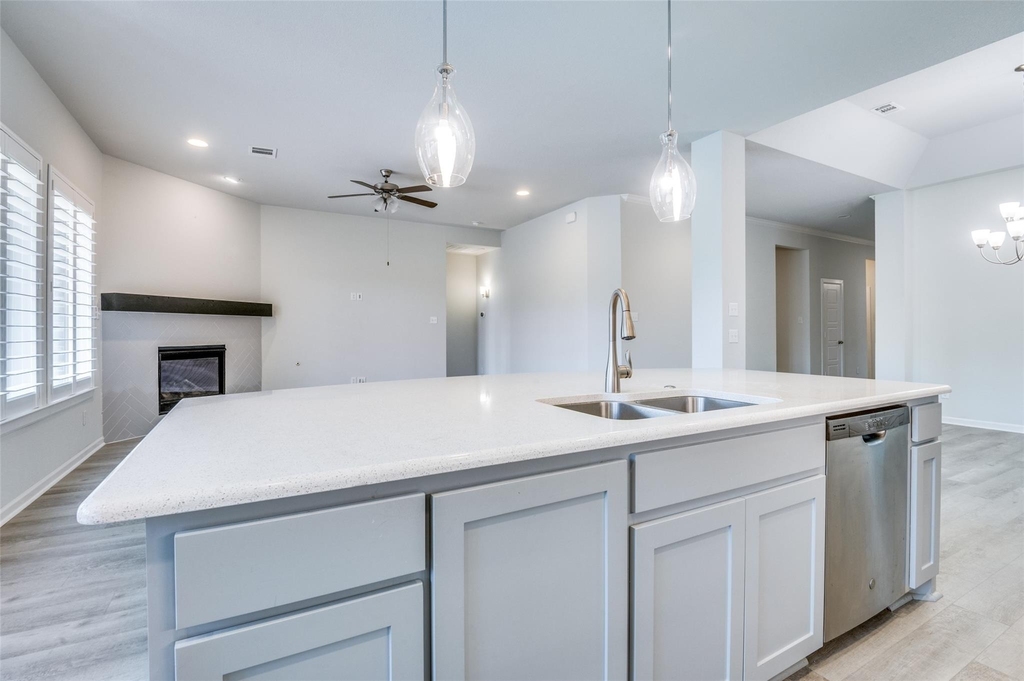 1407 Lone Eagle Way - Photo 12