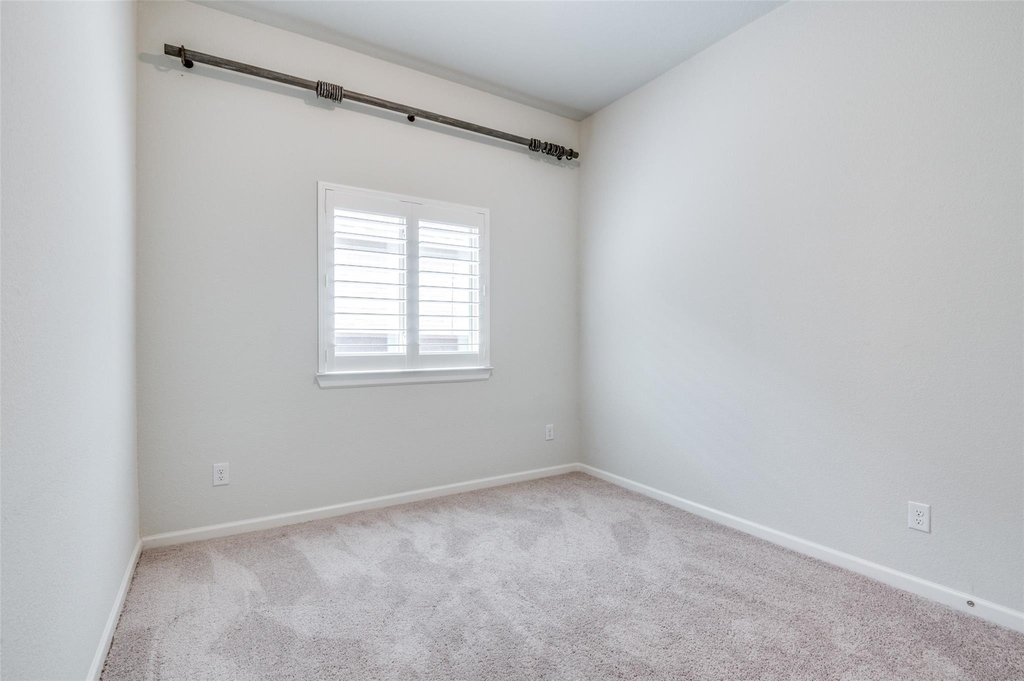1407 Lone Eagle Way - Photo 24