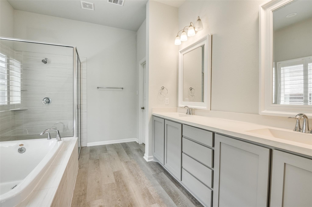 1407 Lone Eagle Way - Photo 16